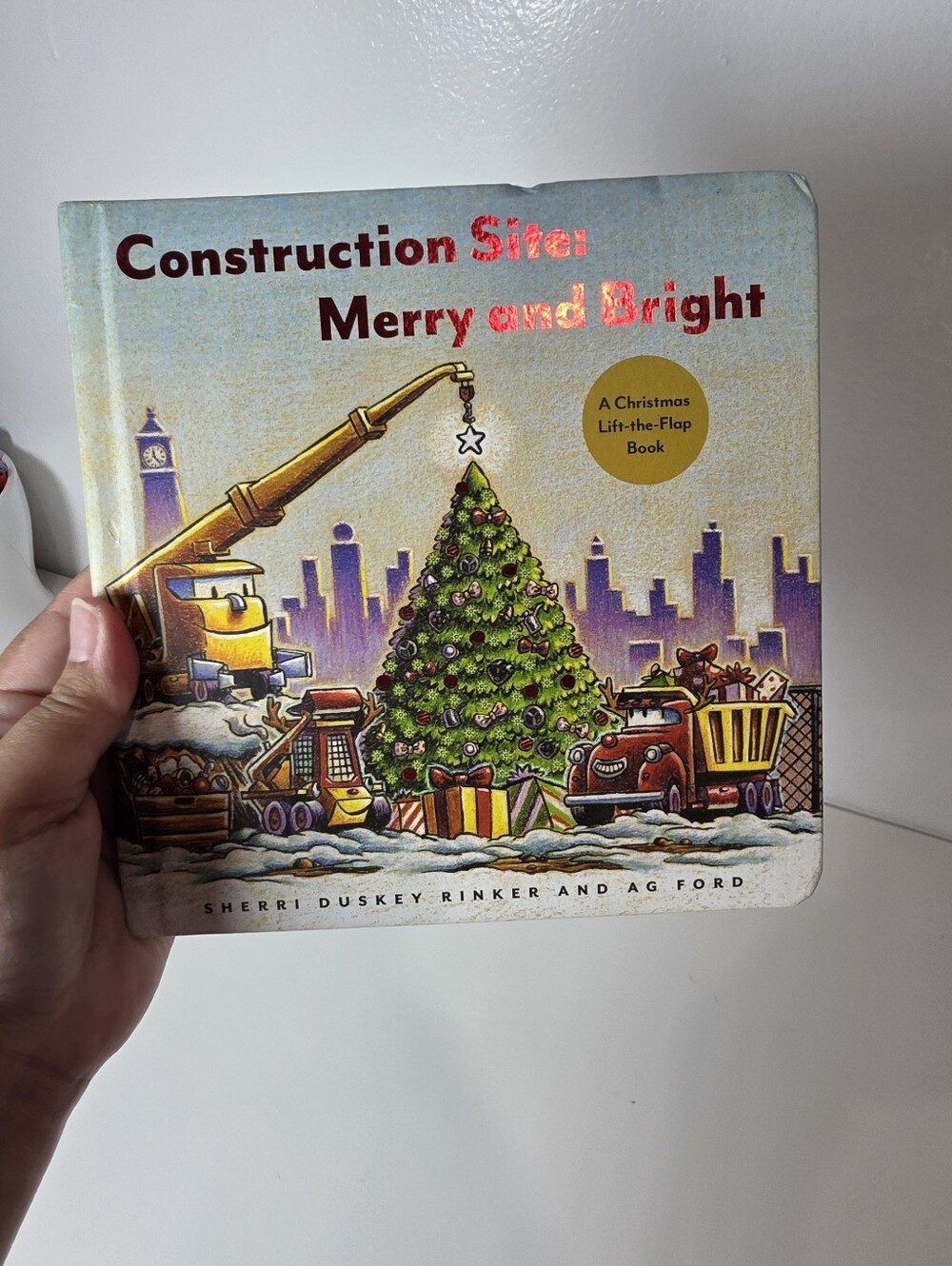 🎄 Construction Site: Merry and Bright Christmas Lift-the-Flap Book